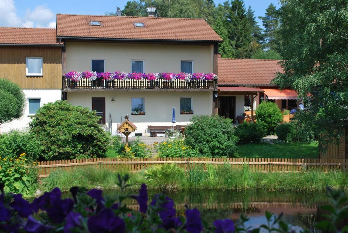 Отель Wirtshaus Birkenhof Вайсенштадт Экстерьер фото